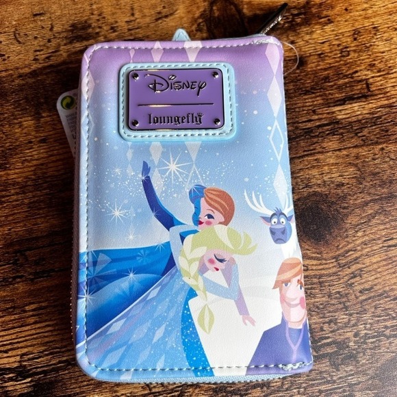 NWT Loungefly Disney Frozen Princess Castle Zip Around Wallet - Picture 4 of 8